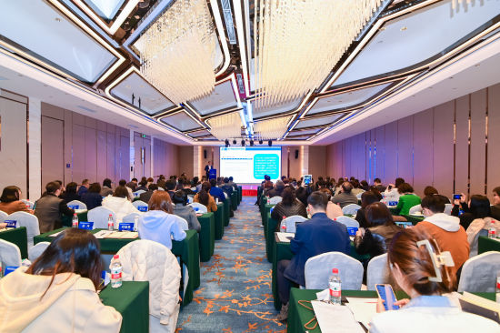 中国互联网公益峰会主题边会暨高校基金会数字化沙龙在苏州举办。